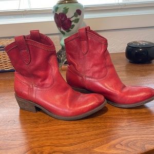 Frye booties in cherry red. Size 6 1/2 b.